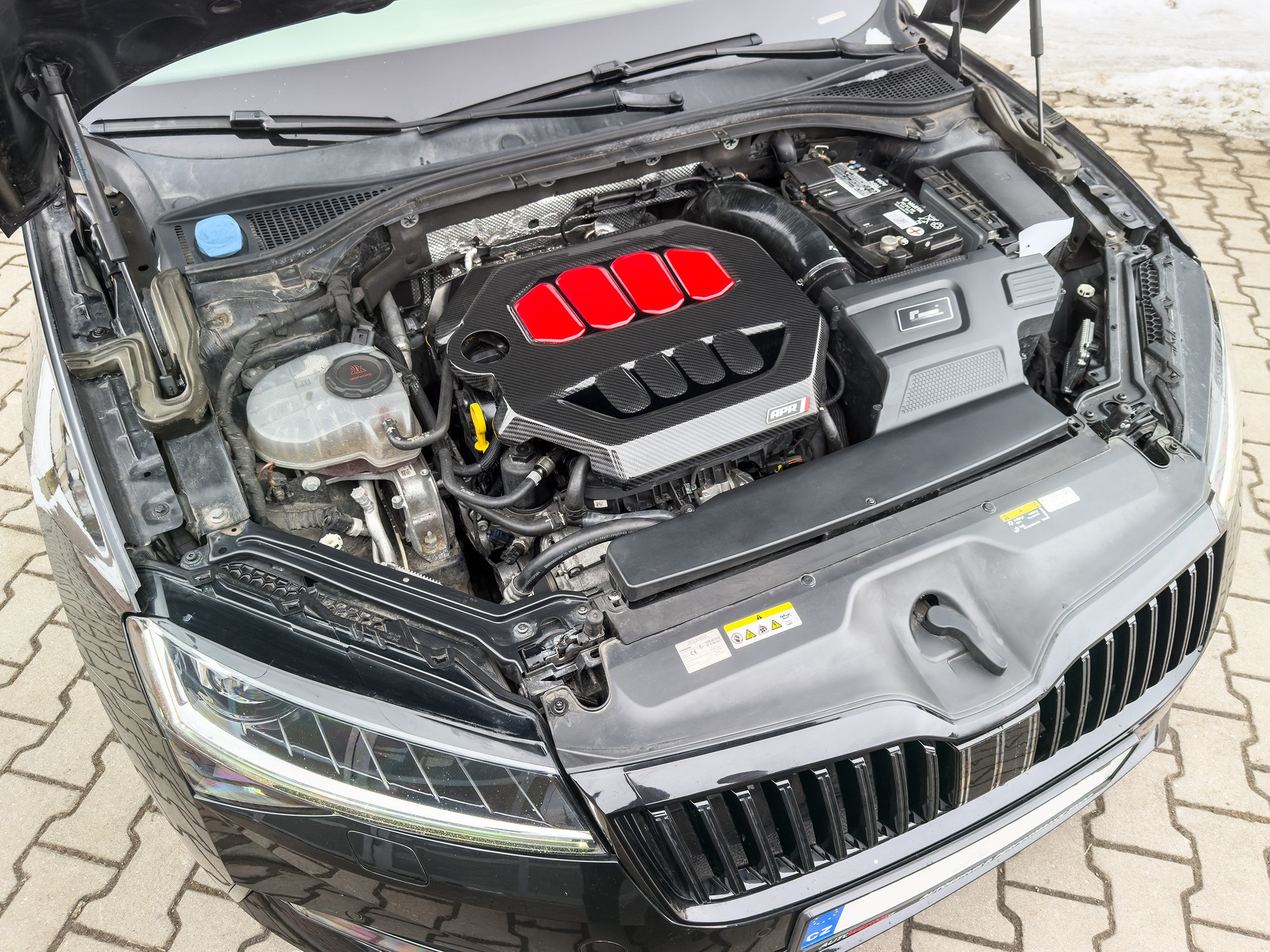 Motorový prostor Škoda Superb III Stage 3