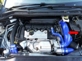Forge Motorsport Silikonová sací hadice k turbodmychadlu Peugeot RCZ THP 200 - modrá