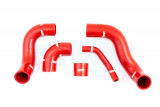 Forge Motorsport Sada tlakových silikonových hadic turbodmychadla pro Suzuki Swift Sport - červená