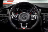 APR Karbonový volant s perforovanou kůží prošitý Červenou nití pro DSG VW Golf 7R T-Roc Arteon Polo Up GTI