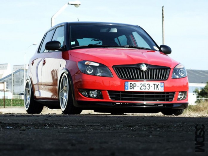 3SDM 0.05 Alu kola 9,5x18 5x100 ET38 Stříbrné