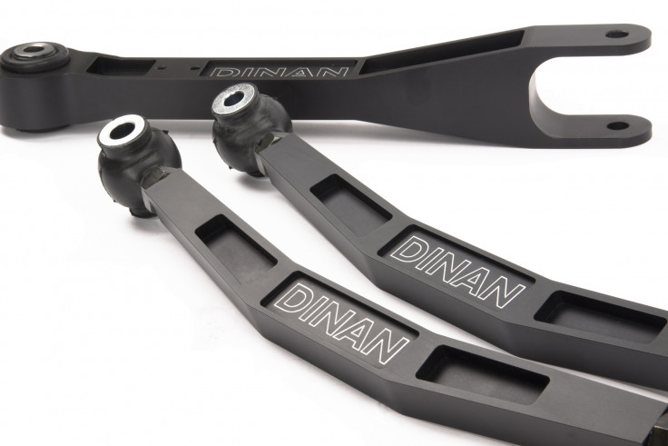 DINAN Unibalové nastavitelné ramena zadní nápravy BMW M3 F80 M4 F82 F83