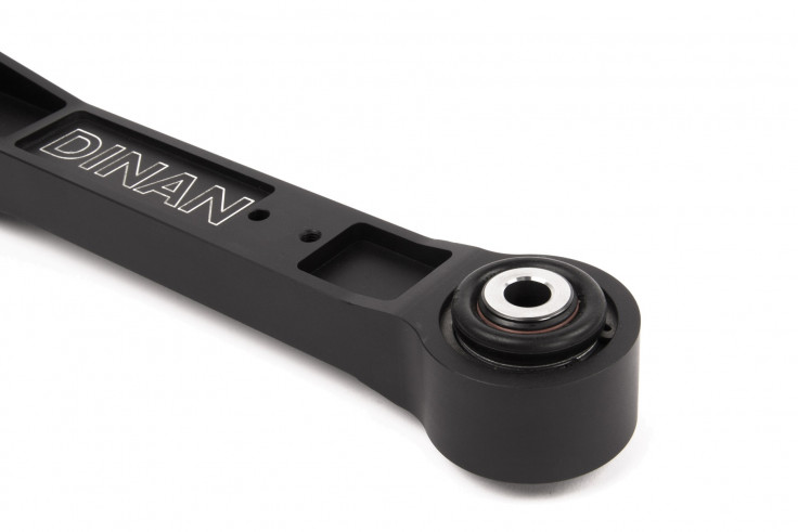 DINAN Unibalové nastavitelné ramena zadní nápravy BMW M3 F80 M4 F82 F83