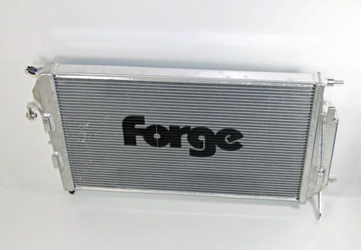 Vodní chladič Renault Megane RS 250 FMRADRS250 Forge Motorsport