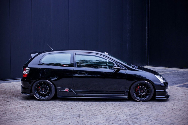 Maxton Design Prahové lišty Honda Civic EP3 (Mk7) Type-R - karbon
