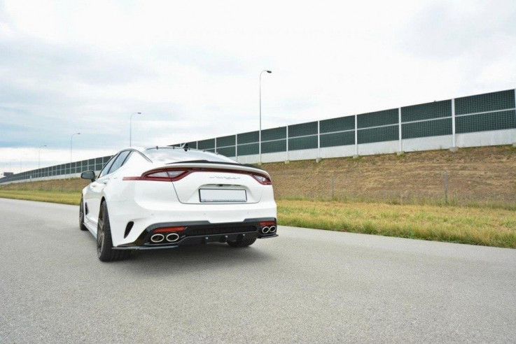 Maxton Design Spoiler zadního nárazníku Kia Stinger GT - karbon