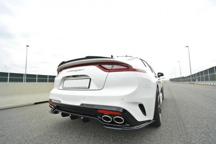 Maxton Design Spoiler zadního nárazníku Kia Stinger GT - karbon