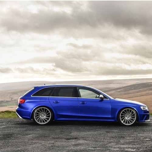 Riviera Wheels RV135 20x8,5 ET33 5x112 alu kola - stříbrné