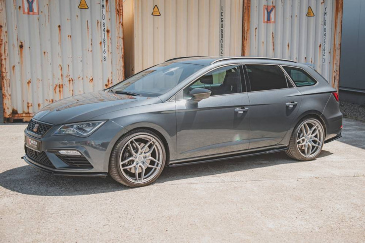 Maxton Design Prahové lišty Seat Leon (5F) Cupra Facelift V.5 - karbon