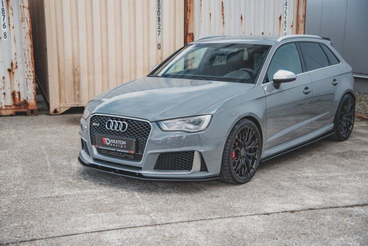 Maxton Design Zesílené prahové lišty Racing Audi RS3 (8V) Sportback - černá