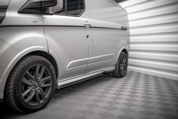 Maxton Design Prahové lišty FORD Transit Custom ST-Line Facelift - černý lesklý lak