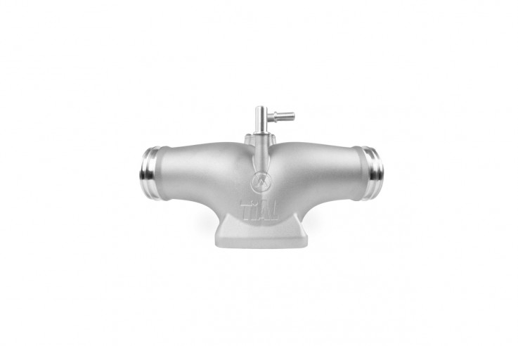 TiAL Zvětšené Y vedení za škrtící klapkou Porsche 911 991.2 3.0T S GTS